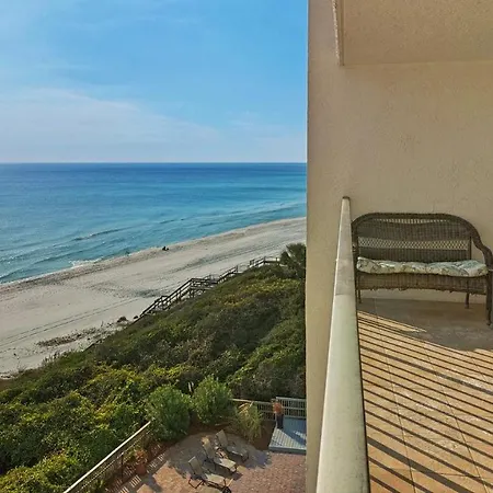 One Seagrove Place 607